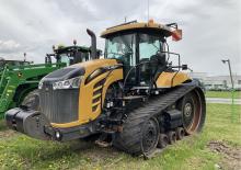 Trattrice agricola cingolati Challenger MT775E
