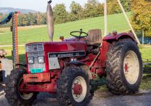 Trattrici agricole - trazione a 4 ruote International Harvester 533