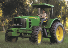 Trattrici agricole - trazione a 4 ruote John Deere 6110 E