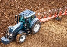 Trattrici agricole - trazione a 4 ruote Valtra T 153