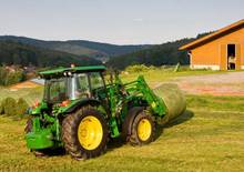 Trattori con trazione 2D John Deere 5080 M