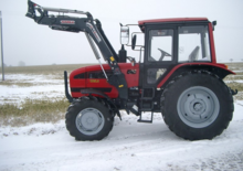 Trattrici agricole - trazione a 4 ruote Belarus 1025.3