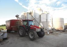 Trattrici agricole - trazione a 4 ruote McCormick T 100 Max RPS
