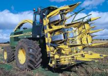 Trinciapaglia - trazione a 2 ruote John Deere 6950