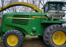Trinciapaglia - trazione a 2 ruote John Deere 7400