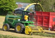 Trinciapaglia - trazione a 2 ruote John Deere 7700