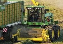 Trinciapaglia - trazione a 4 ruote John Deere 7450 i ProDrive-ASR