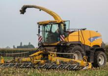 Trinciapaglia - trazione a 4 ruote New Holland FR 9080