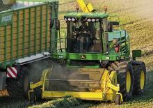 Trinciapaglia - trazione a 2 ruote John Deere 7550