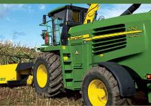 Trinciapaglia - trazione a 2 ruote John Deere 7750