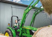 Veicoli comunali multiuso diesel John Deere 4052 M