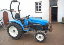 Veicoli comunali multiuso diesel New Holland TC 27 D