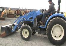 Veicoli comunali multiuso diesel New Holland TC 45 D