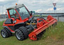 Veicoli comunali multiuso diesel Aebi TT 210