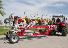 Voltafieni rotativi Pöttinger Hit 10.11 T