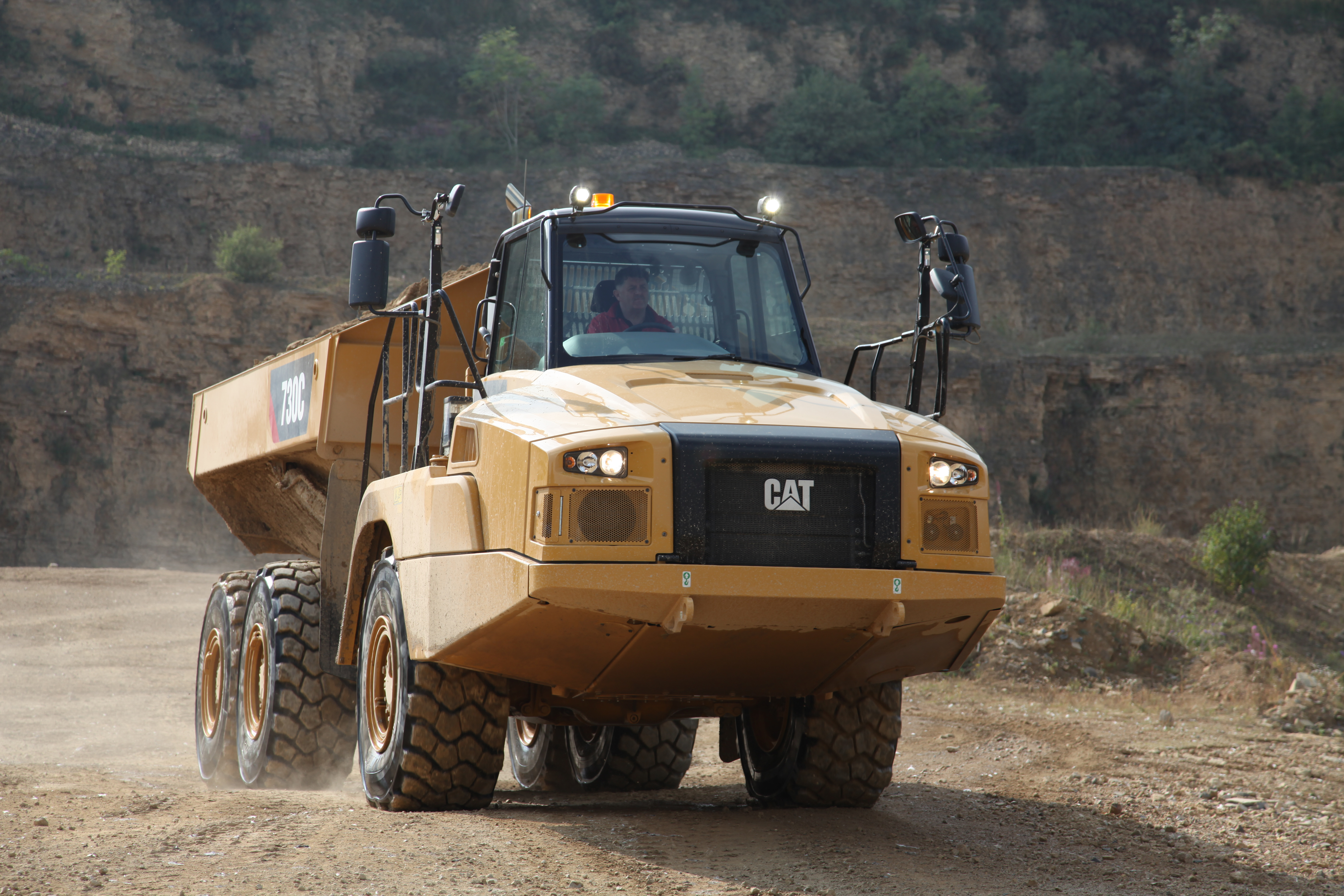 Грузовик Caterpillar 730